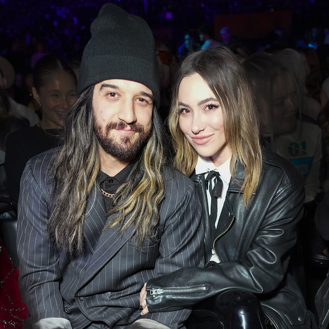 Mark Ballas' Wife Suffered Pregnancy Loss During 2022 DWTS Semifinals Mark Ballas' Wife Suffered Pregnancy Loss During 2022 DWTS Semifinals